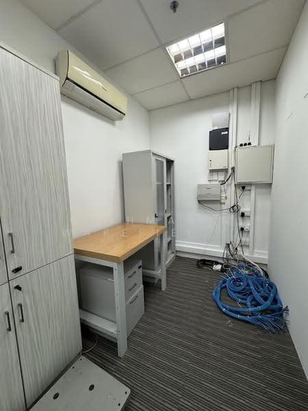 Ramp-up Fully Fitted Space in Ubi Industrial. Walk to Ubi MRT!, 33 Ubi Avenue 3, Eunos / Geylang / Paya Lebar, 3,130 sqft, Light Industrial (B1) For Rent, by MONICA, 500293359 - Server room - CommercialGuru.com.sg