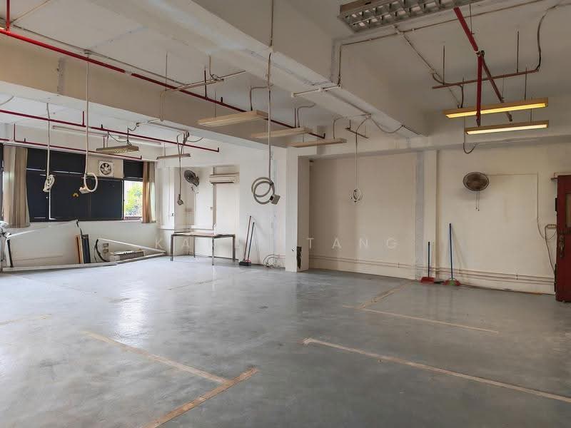 Yi Xiu Factory Building, 65 Sims Avenue, Eunos / Geylang / Paya Lebar, 1,150 sqft, Light Industrial (B1) For Rent, by Karen Tang, 500293382 - Interior - CommercialGuru.com.sg