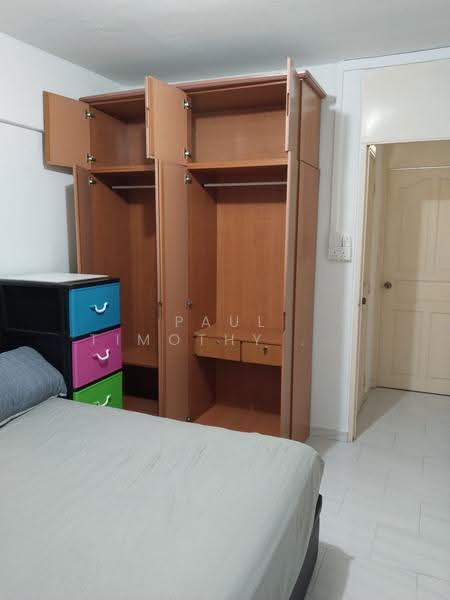 827 Tampines Street 81, 827 Tampines Street 81, Pasir Ris / Tampines, Room Rental, 250 sqft, HDB Flat For Rent, by Paul Timothy Chung, 500293428 - Bedroom - PropertyGuru.com.sg