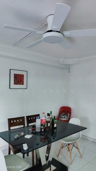 924 Hougang Avenue 9, 924 Hougang Avenue 9, Hougang / Punggol / Sengkang, 3 Bedrooms, 1,010 sqft, HDB Flat For Rent, by Zhi Sheng, 500293439 - Dining Room - PropertyGuru.com.sg