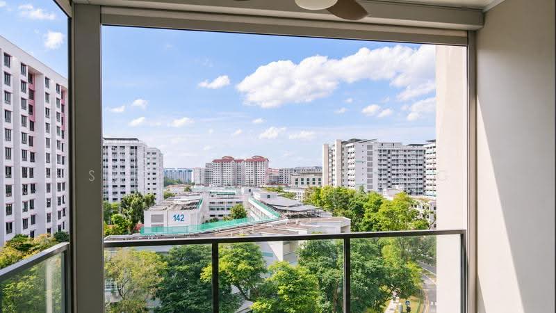 Affinity At Serangoon, Hougang / Punggol / Sengkang, 1 Bedroom, 538 sqft, Condominium For Rent, by Sophia Ho Xiang Ling 何相羚, 500293457 - Balcony - PropertyGuru.com.sg