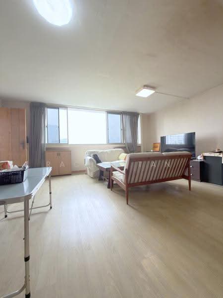 131 Bishan Street 12, 131 Bishan Street 12, Ang Mo Kio / Bishan / Thomson, 3 Bedrooms, 1,130 sqft, HDB Flat For Sale, by Rachel Tan, 500293489 - Living Room - PropertyGuru.com.sg
