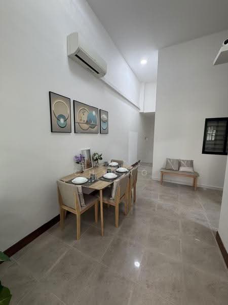 Westville, Westwood Avenue, Boon Lay / Jurong / Tuas, Room Rental, 100 sqft, Terraced House For Rent, by Sandy Chieng, 500293499 - Dining Room - PropertyGuru.com.sg