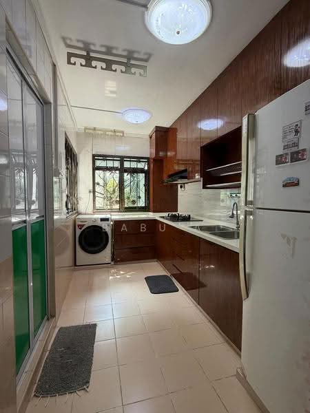 SUPER C.H.E.A.P - HDB 4 Room HDB for Sale @ 17 Jln Tenteram 4, Jln Tenteram, 3 Bedrooms, 807 sqft, HDB Flat For Sale, by Babu A, 500293509 - Kitchen - PropertyGuru.com.sg