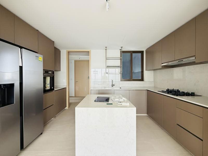 Pinetree Hill, 30 Pine Grove, Clementi Park / Upper Bukit Timah, 4 Bedrooms, 1,464 sqft, Condominium For Rent, by Eric Goh, 500293513 - PropertyGuru.com.sg