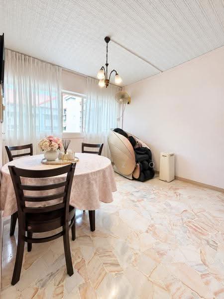 308 Jurong East Street 32, 308 Jurong East Street 32, Boon Lay / Jurong / Tuas, 3 Bedrooms, 1,141 sqft, HDB Flat For Sale, by Lizzy Zhou, 500293542 - Dining Room - PropertyGuru.com.sg