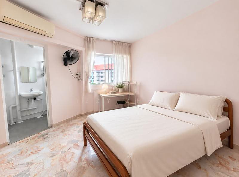 308 Jurong East Street 32, 308 Jurong East Street 32, Boon Lay / Jurong / Tuas, 3 Bedrooms, 1,141 sqft, HDB Flat For Sale, by Lizzy Zhou, 500293542 - Bedroom - PropertyGuru.com.sg