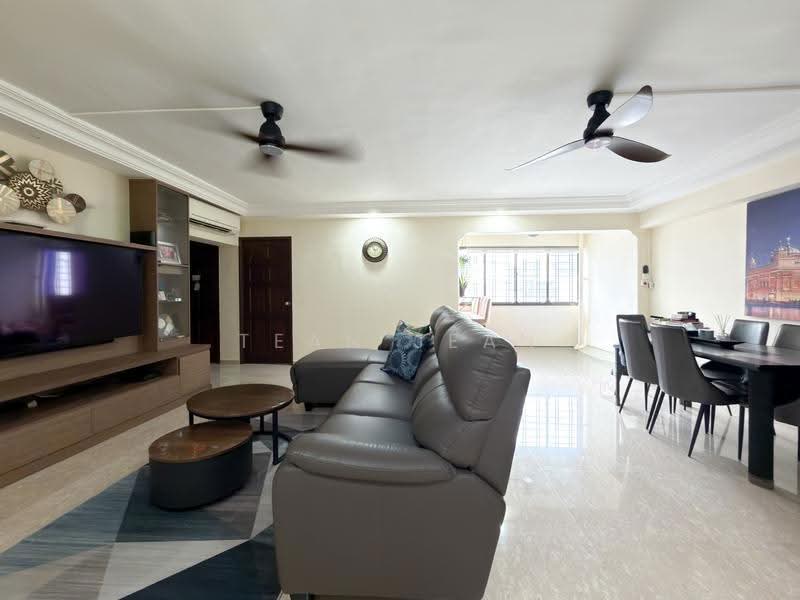 223B Compassvale Walk, 223B Compassvale Walk, Hougang / Punggol / Sengkang, 3 Bedrooms, 1,313 sqft, HDB Flat For Rent, by Tean Jean, 500293546 - Living Room - PropertyGuru.com.sg