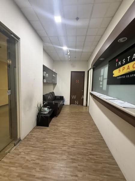 Ubi Techpark, 10 Ubi Crescent, Eunos / Geylang / Paya Lebar, 2,325 sqft, Light Industrial (B1) For Sale, by Wah Wah Hlaing, 500293553 - Corridor - CommercialGuru.com.sg