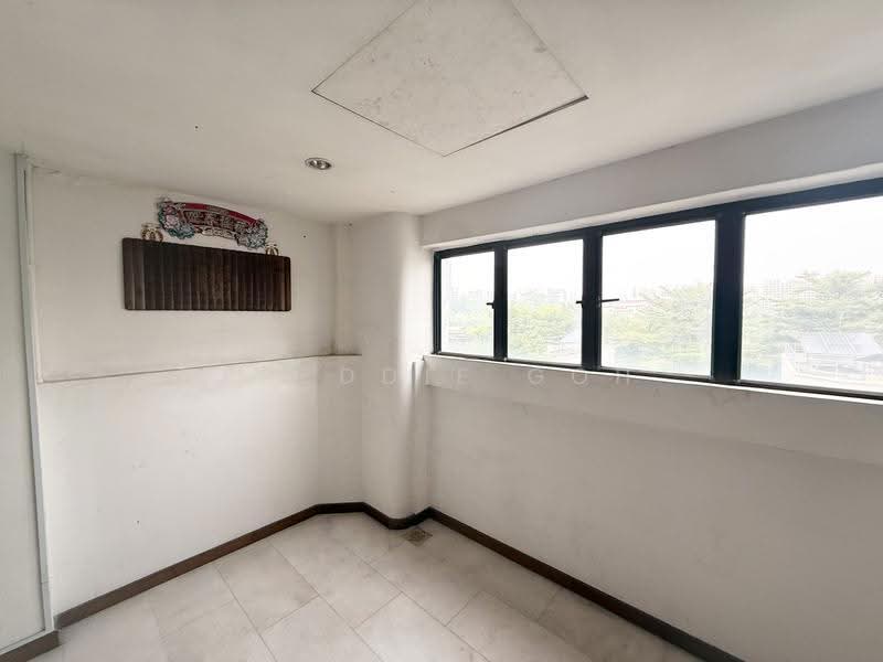 336 Jurong East Avenue 1, 336 Jurong East Avenue 1, Boon Lay / Jurong / Tuas, 3 Bedrooms, 1,679 sqft, HDB Flat For Sale, by Freddie Goh, 500293578 - Foyer - PropertyGuru.com.sg