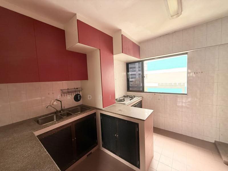 336 Jurong East Avenue 1, 336 Jurong East Avenue 1, Boon Lay / Jurong / Tuas, 3 Bedrooms, 1,679 sqft, HDB Flat For Sale, by Freddie Goh, 500293578 - Kitchen - PropertyGuru.com.sg