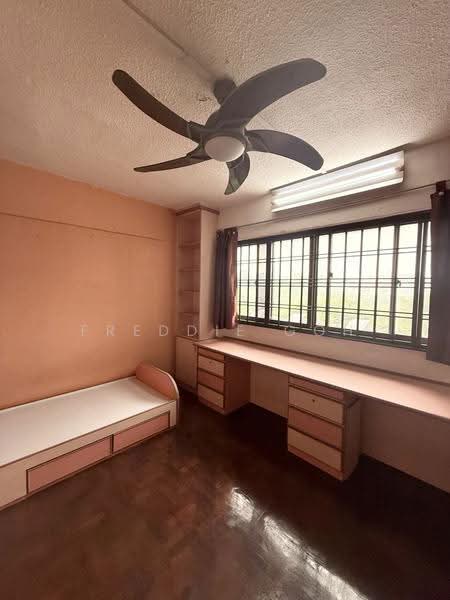 336 Jurong East Avenue 1, 336 Jurong East Avenue 1, Boon Lay / Jurong / Tuas, 3 Bedrooms, 1,679 sqft, HDB Flat For Sale, by Freddie Goh, 500293578 - Bedroom - PropertyGuru.com.sg