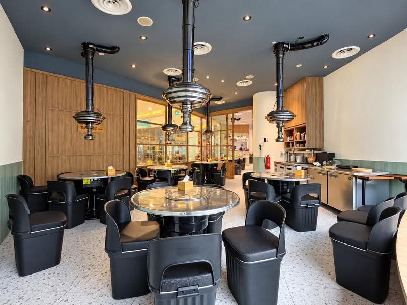 Alexandra Central, 321 Alexandra Road singapore, Alexandra / Commonwealth, 161 sqft, Mall Shop For Sale, by Eric Lee, 500293583 - Dining Room - CommercialGuru.com.sg