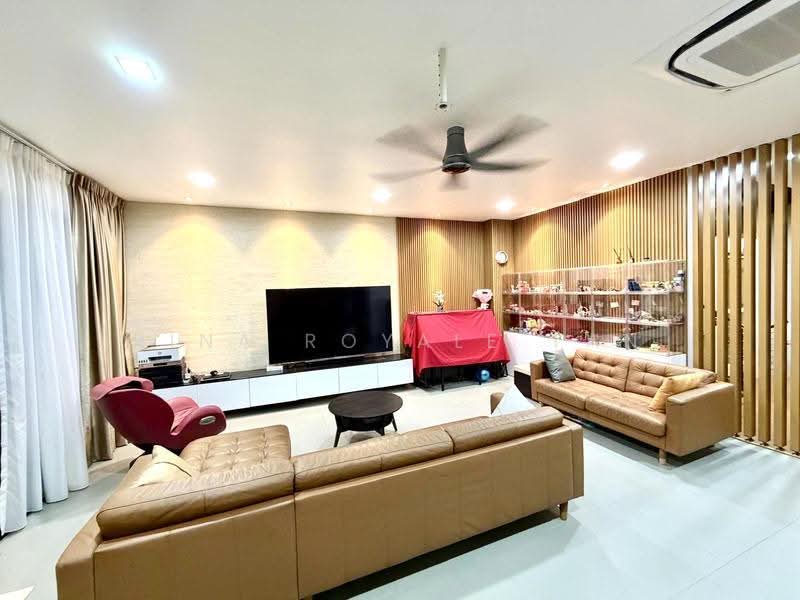 Kerong Walk, Sembawang / Yishun, 8 Bedrooms, 6,800 sqft, Corner Terrace For Sale, by Rina Royale Tan, 500293593 - Living Room - PropertyGuru.com.sg