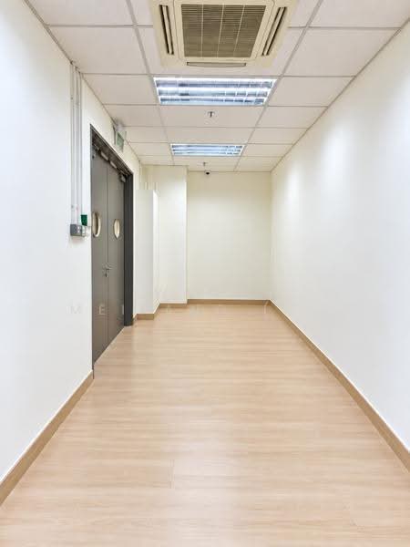 Ubi Techpark, 10 Ubi Crescent, Eunos / Geylang / Paya Lebar, 1,500 sqft, Light Industrial (B1) For Rent, by Wang Meifang (Fae), 500293599 - Reception area - CommercialGuru.com.sg
