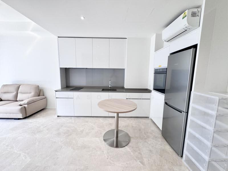 Kitchen and dining area