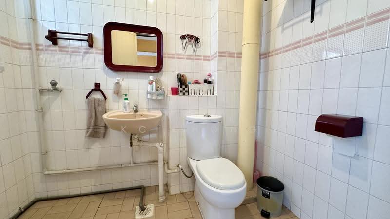 209 Choa Chu Kang Central, 209 Choa Chu Kang Central, Dairy Farm / Bukit Panjang / Choa Chu Kang, 3 Bedrooms, 1,119 sqft, HDB Flat For Sale, by KC Chong, 500293611 - PropertyGuru.com.sg