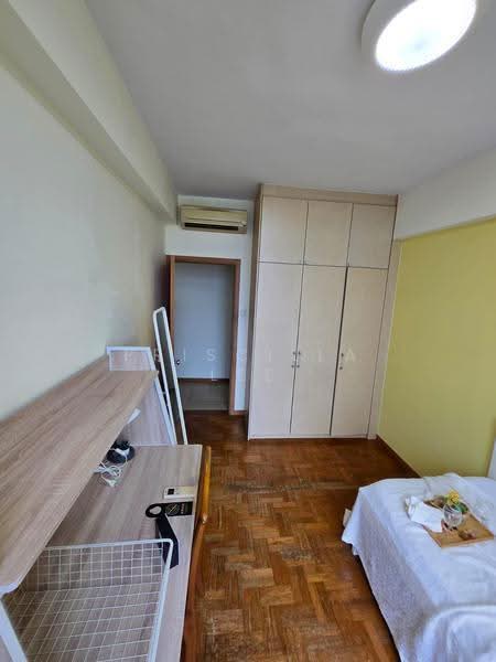 Hillview Regency, 28 Bukit Batok East Avenue 2, Dairy Farm / Bukit Panjang / Choa Chu Kang, Room Rental, 120 sqft, Condominium For Rent, by Priscilla Lee, 500293635 - Bedroom - PropertyGuru.com.sg
