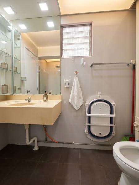 129 Marsiling Rise, 129 Marsiling Rise, Admiralty / Woodlands, 2 Bedrooms, 646 sqft, HDB Flat For Sale, by Frankie Er, 500293646 - Bathroom - PropertyGuru.com.sg