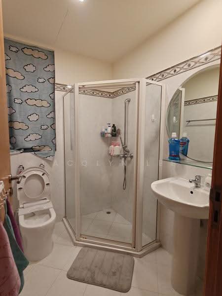 Haig Court, 156 Haig Road, East Coast / Marine Parade, 4 Bedrooms, 1,550 sqft, Condominium For Rent, by Jacqlyn Lee, 500293666 - Bathroom - PropertyGuru.com.sg