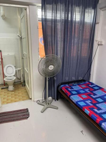 139 Tampines Street 11, 139 Tampines Street 11, Pasir Ris / Tampines, 4 Bedrooms, 650 sqft, HDB Flat For Rent, by Sharon Ung, 500293668 - Bathroom - PropertyGuru.com.sg