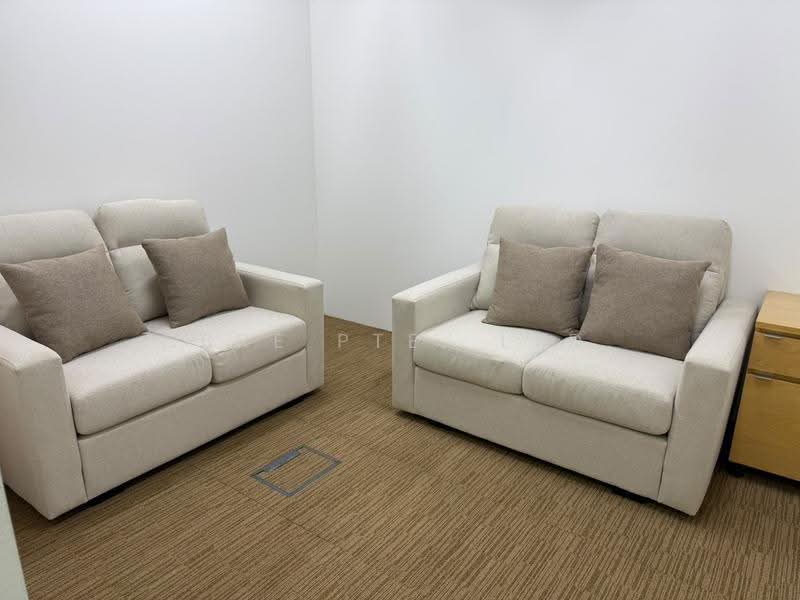 Royal Group Building, 3 Phillip Street, Boat Quay / Raffles Place / Marina, 1,292 sqft, Office For Rent, by JEREMIAH YEO EN YU, 500293689 - Living Room - CommercialGuru.com.sg