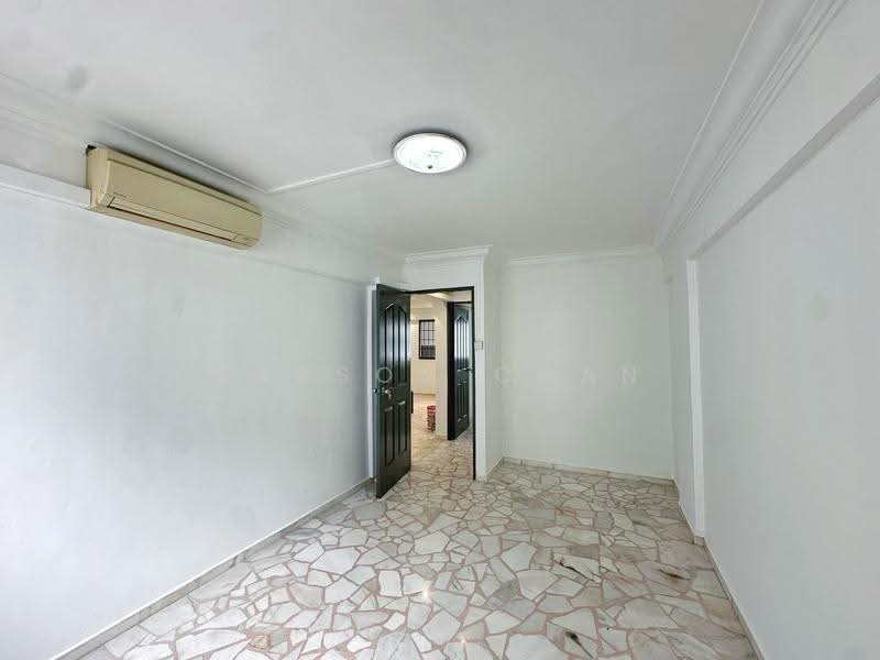 812 Tampines Avenue 4, 812 Tampines Avenue 4, Pasir Ris / Tampines, 3 Bedrooms, 980 sqft, HDB Flat For Sale, by Carson Chan, 500293693 - PropertyGuru.com.sg