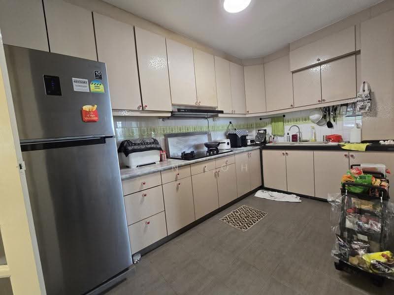 350 Tampines Street 33, 350 Tampines Street 33, Pasir Ris / Tampines, 3 Bedrooms, 1,313 sqft, HDB Flat For Sale, by Ron Loh, 500293698 - Kitchen - PropertyGuru.com.sg
