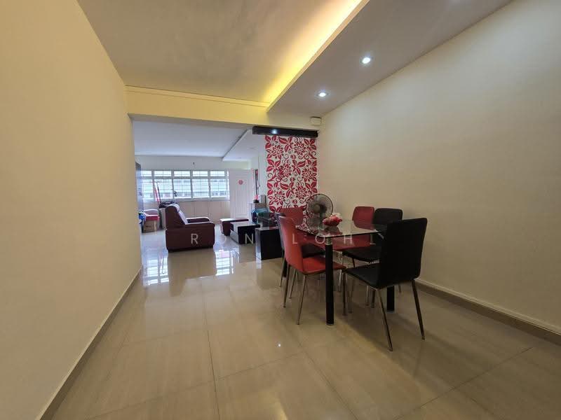 350 Tampines Street 33, 350 Tampines Street 33, Pasir Ris / Tampines, 3 Bedrooms, 1,313 sqft, HDB Flat For Sale, by Ron Loh, 500293698 - Living Room - PropertyGuru.com.sg