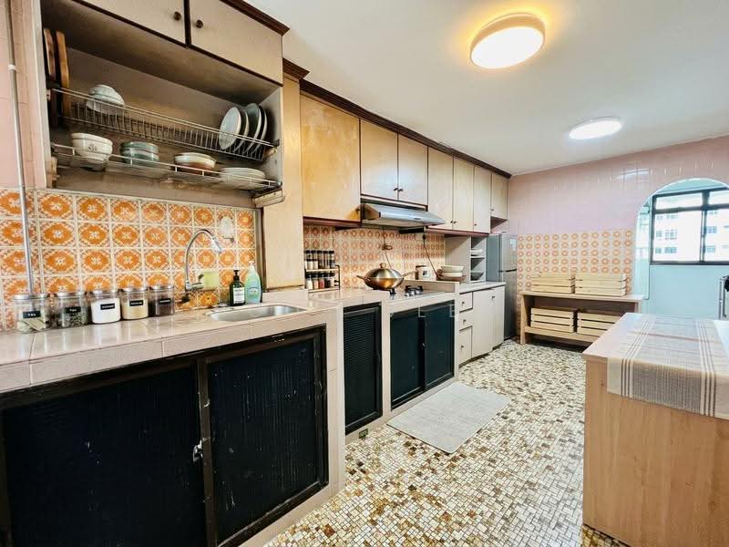 12 Marsiling Lane, 12 Marsiling Lane, Admiralty / Woodlands, 2 Bedrooms, 700 sqft, HDB Flat For Sale, by Noor Deen, 500293705 - Kitchen - PropertyGuru.com.sg