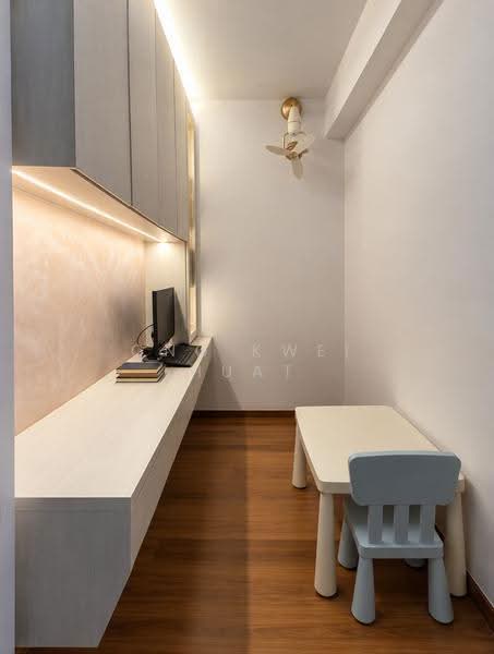 Lake Grande, 8 Jurong Lake Link, Boon Lay / Jurong / Tuas, 2 Bedrooms, 861 sqft, Condominium For Sale, by Ong Kwei Huat, 500293728 - Study - PropertyGuru.com.sg
