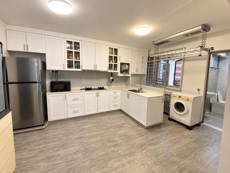 307 Tampines Street 32, 307 Tampines Street 32, Pasir Ris / Tampines, 3 Bedrooms, 1,324 sqft, HDB Flat For Sale, by Peter Loh 彼得, 500293737 - Kitchen - PropertyGuru.com.sg