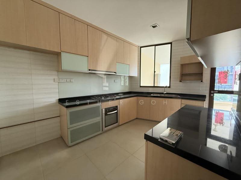 Serangoon Garden Estate, Farleigh Avenue, Hougang / Punggol / Sengkang, 5 Bedrooms, 4,050 sqft, Semi-Detached House For Rent, by Esther Goh, 500293740 - Kitchen - PropertyGuru.com.sg