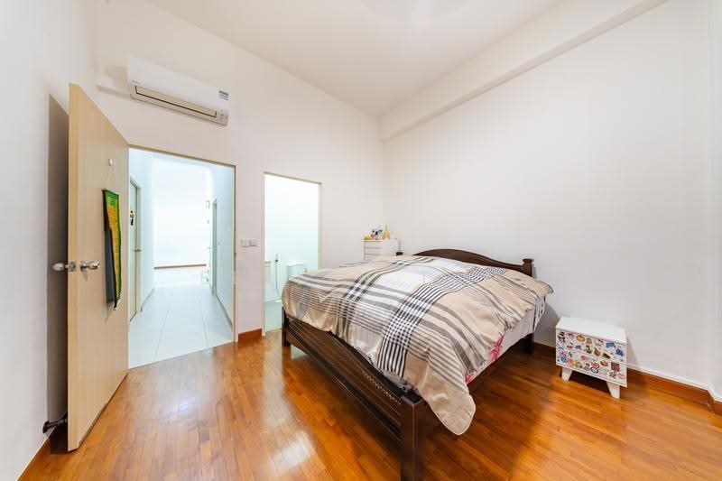 273B Punggol Place, 273B Punggol Place, Hougang / Punggol / Sengkang, 3 Bedrooms, 1,216 sqft, HDB Flat For Sale, by Berlyn Tan, 500293755 - Bedroom - PropertyGuru.com.sg