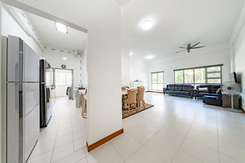 273B Punggol Place, 273B Punggol Place, Hougang / Punggol / Sengkang, 3 Bedrooms, 1,216 sqft, HDB Flat For Sale, by Berlyn Tan, 500293755 - Kitchen - PropertyGuru.com.sg
