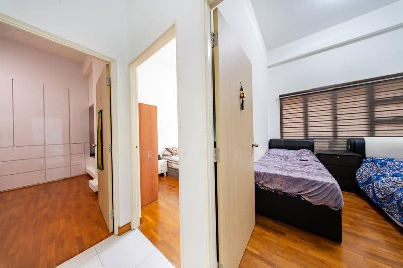 273B Punggol Place, 273B Punggol Place, Hougang / Punggol / Sengkang, 3 Bedrooms, 1,216 sqft, HDB Flat For Sale, by Berlyn Tan, 500293755 - Bedroom - PropertyGuru.com.sg
