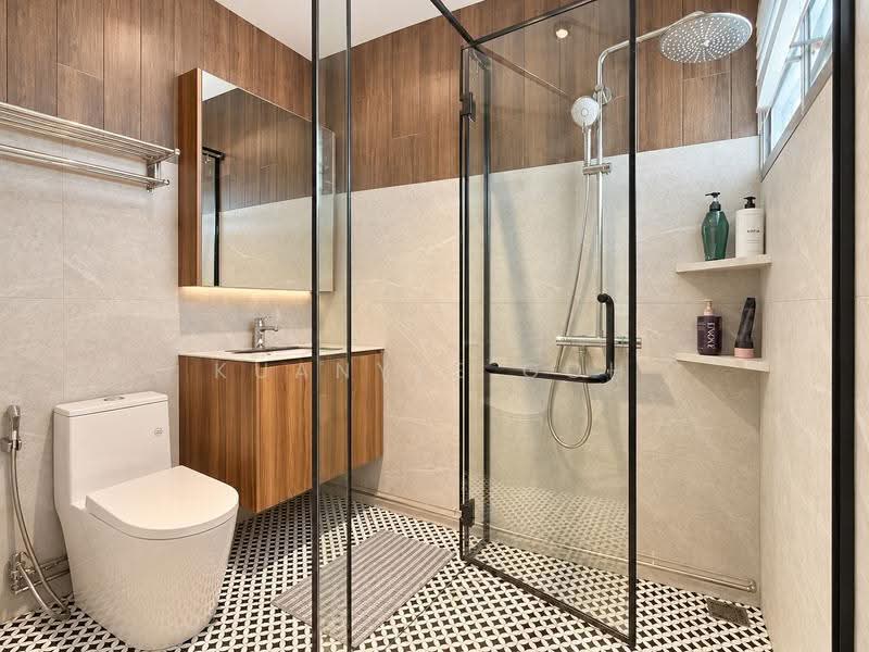 229 Simei Street 4, 229 Simei Street 4, Pasir Ris / Tampines, 3 Bedrooms, 1,572 sqft, HDB Flat For Sale, by Kuanyee Goh, 500293756 - Bathroom - PropertyGuru.com.sg