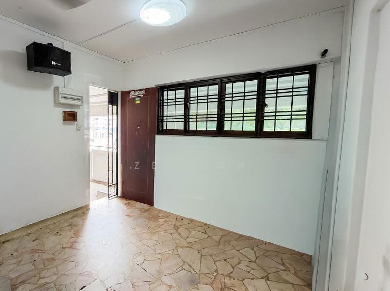 612 Clementi West Street 1, 612 Clementi West Street 1, Buona Vista / West Coast / Clementi New Town, 2 Bedrooms, 797 sqft, HDB Flat For Sale, by Zee Koh, 500293810 - Entrance - PropertyGuru.com.sg