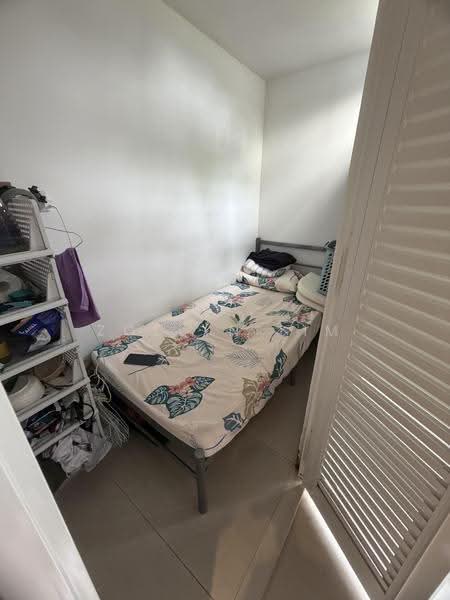 Sembawang Hills Estate, Nemesu Avenue, Ang Mo Kio / Bishan / Thomson, 4 Bedrooms, 1,600 sqft, Terraced House For Sale, by Zoelyn Lim, 500293811 - Bedroom - PropertyGuru.com.sg