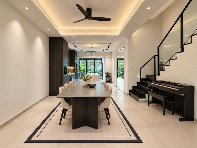 Brighton Avenue, Brighton, Serangoon Gardens vicinity, Hougang / Punggol / Sengkang, 5 Bedrooms, 3,500 sqft, Terraced House For Sale, by John Lee, 500293859 - Dining Room - PropertyGuru.com.sg