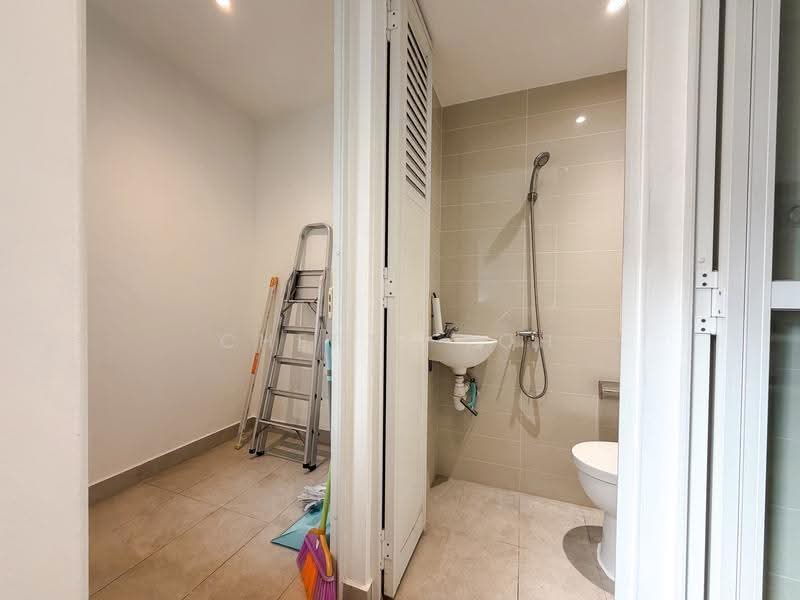 Symphony Suites, 17 Yishun Close, Sembawang / Yishun, 3 Bedrooms, 893 sqft, Condominium For Rent, by Cheryl Loh, 500293870 - Bathroom - PropertyGuru.com.sg