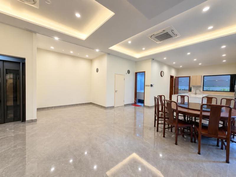 Lor Marican, Eunos / Geylang / Paya Lebar, 8 Bedrooms, 6,637 sqft, Semi-Detached House For Sale, by Mandy Tang 美蒂, 500293885 - Dining Room - PropertyGuru.com.sg