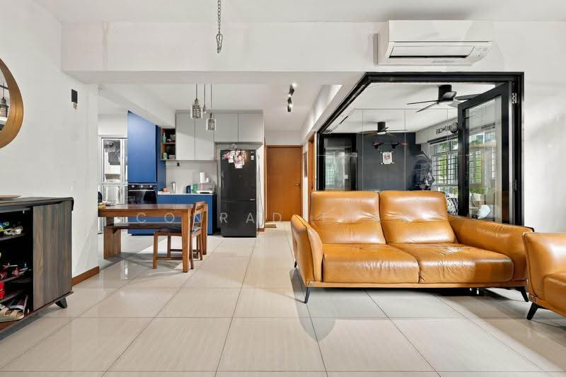 126B Canberra Street, 126B Canberra Street, Sembawang / Yishun, 3 Bedrooms, 1,001 sqft, HDB Flat For Sale, by Conrad Tham, 500293895 - Living Room - PropertyGuru.com.sg