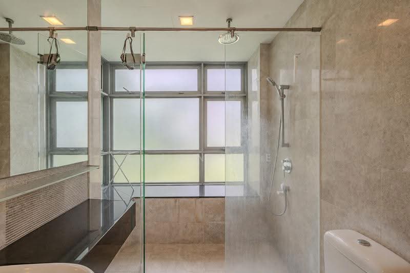 The Infiniti, 39H West Coast Park, Buona Vista / West Coast / Clementi New Town, 3 Bedrooms, 1,356 sqft, Condominium For Sale, by Brian Lee, 500293902 - Bathroom - PropertyGuru.com.sg