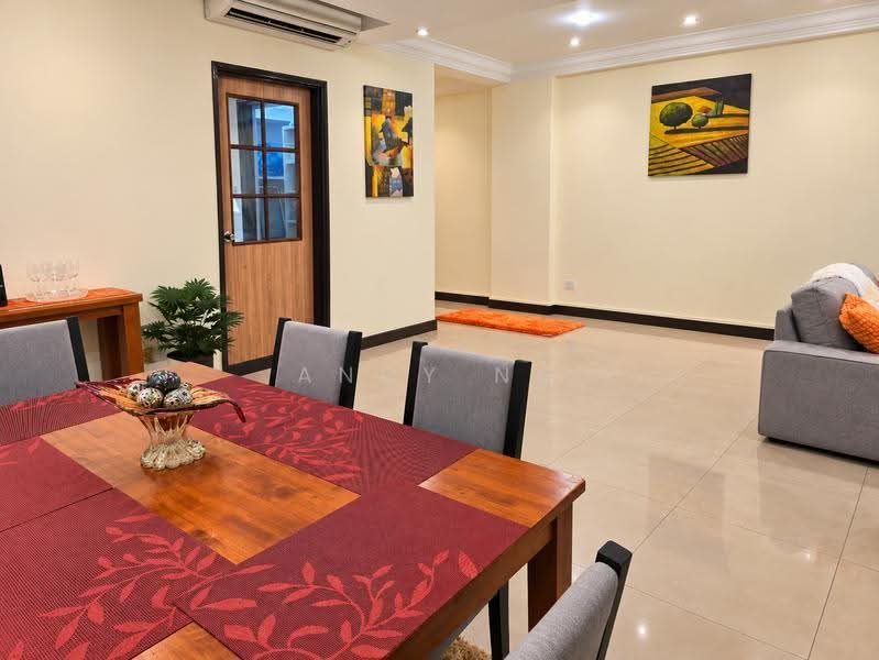Azalea Park Condo, 4 Flora Road, Changi Airport / Changi Village, 3 Bedrooms, 1,315 sqft, Condominium For Rent, by Andy Ng, 500293909 - Dining Room - PropertyGuru.com.sg