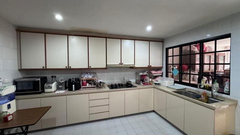 Yunnan crescent, Yunnan Crescent, Boon Lay / Jurong / Tuas, Room Rental, 90 sqft, Terraced House For Rent, by Charles Ong, 500293910 - Kitchen - PropertyGuru.com.sg