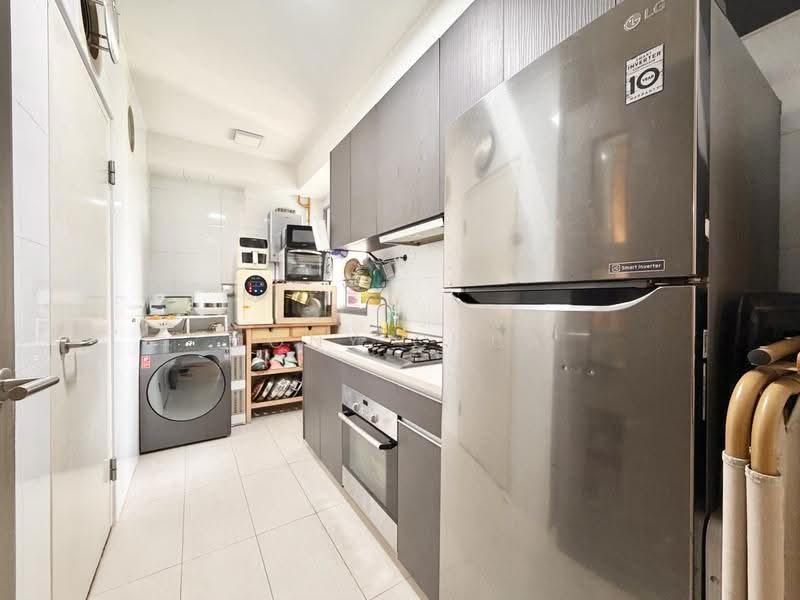 530B Pasir Ris Drive 1, 530B Pasir Ris Drive 1, Pasir Ris / Tampines, 3 Bedrooms, 926 sqft, HDB Flat For Sale, by Tony Chua, 500293911 - Kitchen - PropertyGuru.com.sg