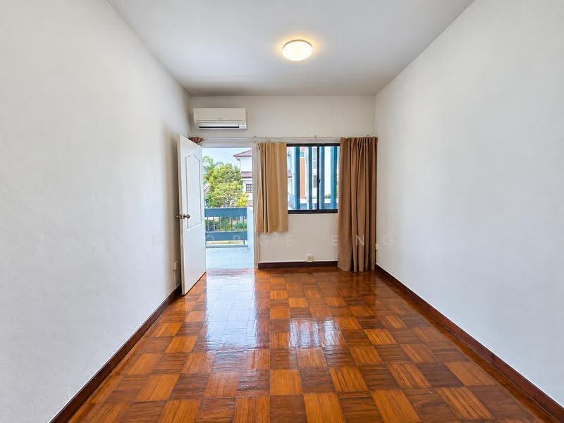 Lucky View 2 Storey Semi-D plus Roof Terrace, Lucky View, Bedok / Upper East Coast, 4 Bedrooms, 3,166 sqft, Semi-Detached House For Rent, by George Eng, 500293921 - Balcony - PropertyGuru.com.sg