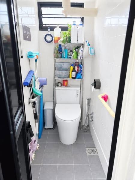 37 Bedok South Avenue 2, 37 Bedok South Avenue 2, Bedok / Upper East Coast, 3 Bedrooms, 904 sqft, HDB Flat For Sale, by Nick Tan, 500293947 - Bathroom - PropertyGuru.com.sg