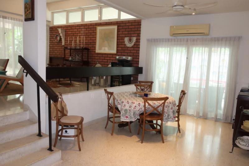 Faber Hills Estate, Faber Drive, Faber Park, Faber Drive, Buona Vista / West Coast / Clementi New Town, 4 Bedrooms, 3,500 sqft, Semi-Detached House For Rent, by Terrence Yap, 500293949 - Dining Room Leading to Side Patio - PropertyGuru.com.sg